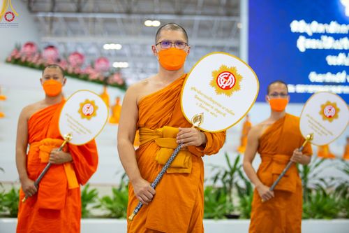 ภาพ No.85236:พิธีมุทิตาสักการะพระภิกษุ ผู้สอบได้เปรียญธรรม ๙ ประโยคระดับโลก, พิธีมอบโล่เกียรติยศและทุนการศึกษา สำนักเรียนบาลีดีเด่นทั่วประเทศ ในวันสมาธิโลก อาทิตย์ที่ 6 สิงหาคม พ.ศ. 2566 ณ สภาธรรมกายสากล วัดพระธรรมกาย