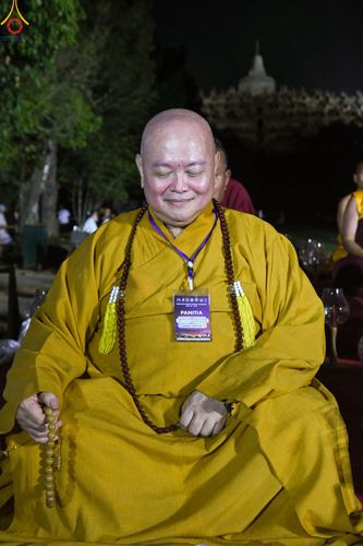 ภาพ No.82000:พิธีจุดวิสาขประทีป 22,000 ดวงและโคมลอย 3,000 ดวง ( Festival  lampion Vesak Indonesia) ณ มหาเจดียบรมพุทโธ อินโดนีเซีย  วันอาทิตย์ที่ 4 มิ.ย. พ.ศ.2566