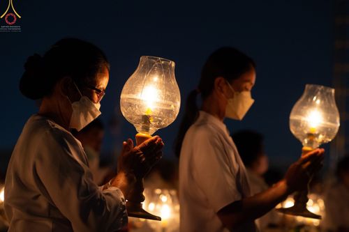 ภาพ No.75344:พิธีจุดประทีปถวายเป็นพุทธบูชา และบูชาธรรมมหาปูชนียาจารย์ ในโครงการธรรมยาตรากตัญญูบูชา มหาปูชนียาจารย์ พระมงคลเทพมุนี(สด จนฺทสโร) พระผู้ปราบมาร ปีที่ 11 ณ อนุสรณ์สถานลำดับที่ 7 สถานที่ขยายวิชชาธรรมกาย วัดพระธรรมกาย จ.ปทุมธานี วันที่ 31 มกราคม พ.ศ. 2566