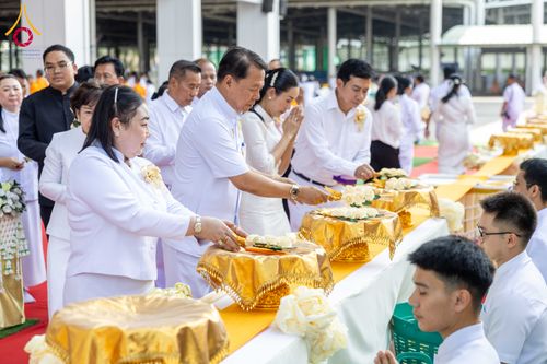 ภาพ No.316665:วันอาทิตย์ที่ 29 มีนาคม พ.ศ. 2569 พิธีทอดผ้าบังสุกุลและพิธีชำระร่าง โยมพ่อณรงค์ จินตมากุล  สิริอายุ 99 ปี 11 เดือน โยมบิดา พระครูปลัดรัตนวีรวัฒน์ (รังสฤษดิ์ อิทฺธิจินตโก) ที่ปรึกษาเจ้าคณะจังหวัดปทุมธานี เจ้าอาวาสวัดพระธรรมกาย  ณ ฌาปนสถานชั่วคราว ทางเข้า 