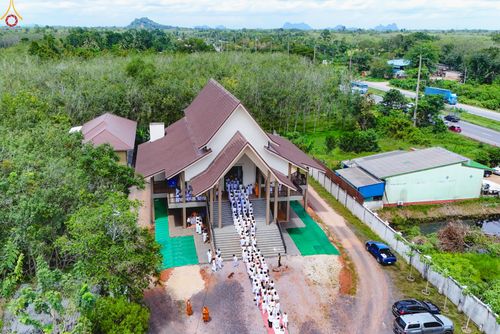 ภาพ No.281851:วันที่ 28 ตุลาคม พ.ศ 2568 พิธีทอดกฐินสามัคคีทั่วไทย 30,000 วัด  โดยคณะศิษยานุศิษย์ บูชาธรรม 81 ปี  หลวงพ่อธัมมชโย ณ ศูนย์ปฏิบัติธรรมพัทลุง