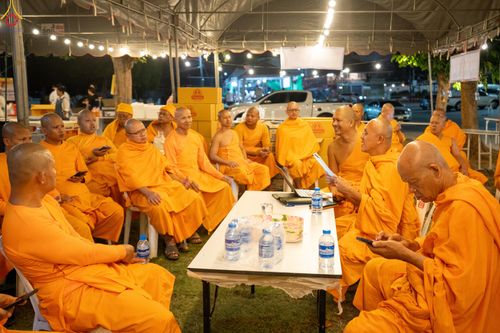 ภาพ No.282455:วันที่ 19 -20 ธันวาคม พ.ศ.2568 เบื้องหลังความสำเร็จ ของการจัดงานตักบาตร พระ 10,000 รูป Skywalk กาญจนบุรี