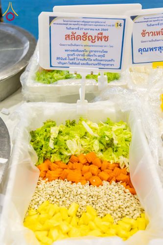 ภาพ No.303595:วันที่ 27 มกราคม พ.ศ. 2569 พิธีถวายภัตตาหารเป็นสังฆทาน แด่พระธรรมยาตรา ณ วัดพระธรรมกาย  จังหวัดปทุมธานี ในโครงการธรรมยาตรา กตัญญูบูชา มหาปูชนียาจารย์ พระมงคลเทพมุนี(สด จนฺทสโร) พระผู้ปราบมาร อนุสรณ์สถาน 7 แห่ง ปีที่ 14