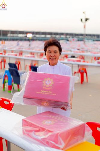 ภาพ No.225142:วันที่ 20 - 27 เมษายน พ.ศ. 2568 "ภาพแห่งความปลื้มที่ไม่มีวันจบ" คณะสงฆ์สามเณร เจ้าหน้าที่ และสาธุชน ร่วมแรงร่วมใจกันเตรียมงานและเก็บงาน เพื่อวันคุ้มครองโลก พิธีถวายมหาสังฆทานคณะสงฆ์ 40,000 กว่าวัดทั่วประเทศ