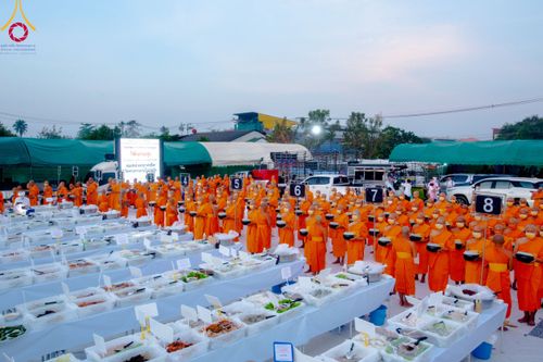 ภาพ No.109265:พิธีถวายภัตตาหารเป็นสังฆทาน แด่คณะพระธรรมยาตราฯ วันที่ 10 มกราคม พ.ศ. 2567 ณ อนุสรณ์สถานคลองบางนางแท่น อ.สามพราน จ.นครปฐม
