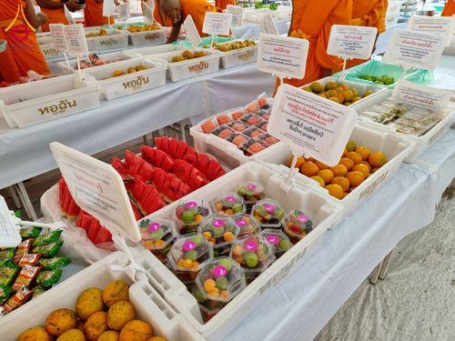 ภาพ No.118129:พิธีถวายภัตตาหารเป็นสังฆทาน แด่คณะพระธรรมยาตรา ปีที่ 12 วันที่ 24 มกราคม พ.ศ. 2567 ณ อนุสรณ์สถานบางนางแท่น จ.นครปฐม