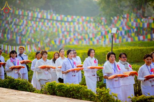 ภาพ No.210070:วันอังคารที่ 4 มีนาคม พ.ศ. 2568 พิธีบรรพชาสามเณรเนปาล 500 รูป ณ ลุมพินี ประเทศเนปาล