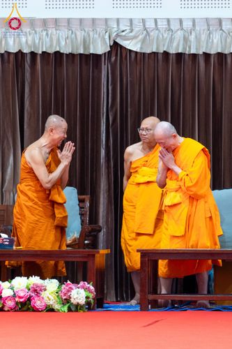 ภาพ No.149515:พิธีทักษิณานุปทานแด่บรรพชนตระกูลผ่องสวัสดิ์ และหมู่ญาติที่ล่วงลับไปแล้ว ประจำปี ครั้งที่ 19 วันพฤหัสบดีที่ 22 สิงหาคม พ.ศ. 2567 ณ พระมหาเจดีย์ทัตตชีโว ศูนย์อบรมเยาวชนกาญจนบุรี