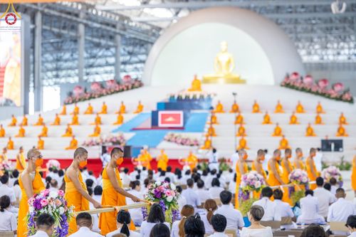 ภาพ No.99875:พิธีทอดผ้าป่า ต้นสมบัติจักรพรรดิ ในวันอาทิตย์ที่ 3 ธันวาคม พ.ศ. 2566 ณ สภาธรรมกายสากล วัดพระธรรมกาย จ.ปทุมธานี