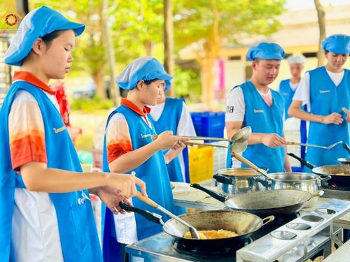 ภาพ No.127537:V.31 ทุ่มเทเพื่อบางกล่ำ การเตรียมงานของเจ้าหน้าที่หน่วยงานต่างๆ  เพื่องานธรรมยาตราอัญเชิญพระบรมสารีริกธาตุ ประดิษฐาน ณ มหารัตนเจดีย์สิริปทุมสวรรค์ (เจดีย์อริยพุทธะ 5 พระองค์) ณ ศูนย์ปฏิบัติธรรมภาคใต้ อ.บางกล่ำ จ.สงขลา ระหว่างวันที่ 9-10 มีนาคม พ.ศ. 2567