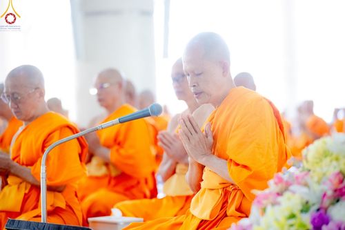 ภาพ No.177458:พิธีถวายภัตตาหารเมนูสวรรค์ และพิธีบุพเปตพลี ครั้งที่ 158 ร่วมอุทิศบุญแด่หมู่ญาติที่ล่วงลับไปแล้ว และสืบทอดอายุพระพุทธศาสนา ณ วัดพระธรรมกาย วันที่ 30 พฤศจิกายน พ.ศ.2567 (วันพระ แรม 15 ค่ำ เดือน 12)