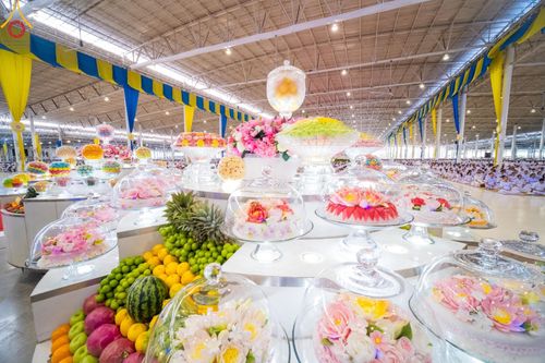 ภาพ No.151249:พิธีบูชาข้าวพระ ในวันอาทิตย์ต้นเดือน วันที่ 1 กันยายน พ.ศ. 2567 ณ สภาธรรมกายสากล วัดพระธรรมกาย