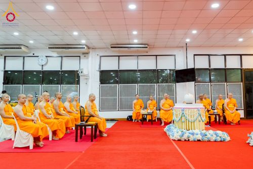 ภาพ No.221461:วันอาทิตย์ที่ 27 เมษายน พ.ศ. 2568 พิธีเจริญพระพุทธมนต์สมโภชดวงแก้วธรรมชัย เนื่องในโอกาสบูชาธรรม 81 ปีหลวงพ่อธัมมชโย อัญเชิญประดิษฐานเนื่องในโอกาสสถาปนาวัดพระธรรมกายไอซ์แลนด์ ณ อาคารปลูกศรัทธา 1 วัดพระธรรมกาย อำเภอคลองหลวง จังหวัดปทุมธานี