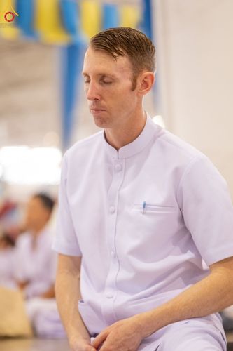 ภาพ No.86925:พิธีตักบาตร , พิธีบูชาข้าวพระ , พิธีจุดเทียนใจ ไฟนิรันดร์ อนันตชัย ในวันอาทิตย์ต้นเดือน 3 กันยายน พ.ศ. 2566 ณ วัดพระธรรมกาย