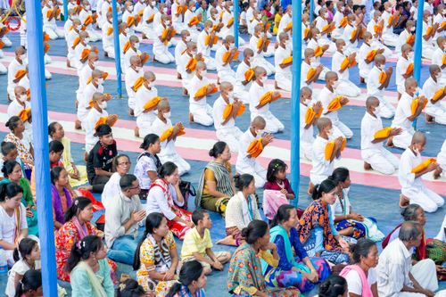 ภาพ No.130364:Photo Story ปฐมบรรพชาชาวพุทธมาร์มา Episode 3/5 วันที่ 9 กุมภาพันธ์ พ.ศ. 2567 ในโครงการบรรพชาสามเณร ครั้งแรกของชาวพุทธมาร์มา บังกลาเทศ ณ วัดธัมจักร อรัญกุฏิ เมืองรัมการ์ คาร์กาชารี บังกลาเทศ