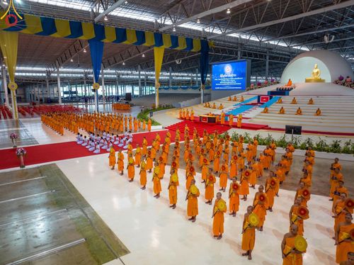 ภาพ No.153282:พิธีมุทิตาสักการะ พระภิกษุ-สามเณร ผู้สอบไล่ได้เปรียญธรรม ประโยค 1-2 ถึงประโยค ป.ธ.9 และบาลีศึกษา ประโยค1-2 ถึง บ.ศ.9 , พิธีมอบดวงแก้วสามเณรผู้ทรงบาลีไวยากรณ์ วัดพระธรรมกาย และ ศูนย์ส่งเสริมศีลธรรมในประเทศและต่างประเทศ วันอาทิตย์ที่ 8 กันยายน พ.ศ.2567