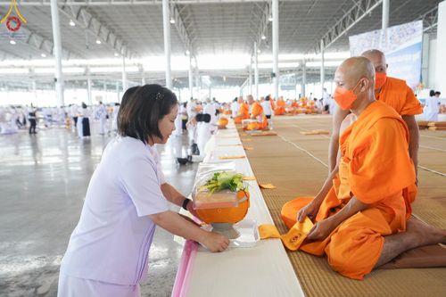 ภาพ No.131676:พิธีร่วมบุญบรรพชาสามเณร 5,000 รูป ณ บ้านแก้วเรือนทองคุณยาย สภาธรรมกายสากล วัดพระธรรมกาย วันเสาร์ที่ 23 มีนาคม พ.ศ. 2567