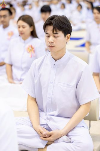 ภาพ No.277567:วันอาทิตย์ต้นเดือนที่ 7 ธันวาคม พ.ศ.2568 พิธีทอดผ้าป่าต้นสมบัติจักรพรรดิ ณ สภาธรรมกายสากล วัดพระธรรมกาย