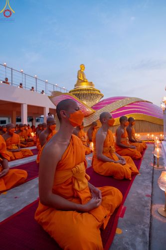 ภาพ No.119249:พิธีจุดประทีปถวายเป็นพุทธบูชา และบูชาธรรมมหาปูชนียาจารย์ พระมงคลเทพมุนี(สด จนฺทสโร) ในโครงการธรรมยาตราฯ วันที่ 26 มกราคม พ.ศ. 2567 ณ อาคารธรรมยาตรา กตัญญูบูชามหาปูชนียาจารย์ ตรงข้ามวัดปากน้ำภาษีเจริญ จ.กรุงเทพมหานคร