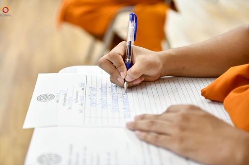 ภาพ No.249681:วันที่ 1 ตุลาคม พ.ศ. 2568 การสอบธรรมสนามหลวง นักธรรมชั้นตรี อำเภอคลองหลวง จังหวัดปทุมธานี ณ ห้องแก้วสารพัดนึก 2 วัดพระธรรมกาย