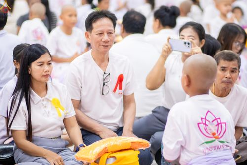 ภาพ No.320153:วันเสาร์ที่ 4 เมษายน 2569 พิธีตัดปอยผม ขอขมาผู้ปกครอง  มอบบาตร-ผ้าไตร และพิธีบรรพชาสามเณร 87 รูป  ณ ศูนย์ปฏิบัติธรรมระยอง(บ้านช่องลม)  ต.บางบุตร อ.บ้านค่าย จ.ระยอง