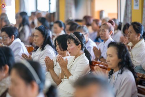 ภาพ No.291267:วันที่ 9 มกราคม พ.ศ. 2569 พิธีทอดผ้าป่าทำนุบำรุงศาสนสถาน ณ วัดนาราภิรมย์ อ.บางเลน จ.นครปฐม ในโครงการธรรมยาตรา กตัญญูบูชา มหาปูชนียาจารย์ พระมงคลเทพมุนี(สด จนฺทสโร) พระผู้ปราบมาร อนุสรณ์สถาน 7 แห่ง ปีที่ 14