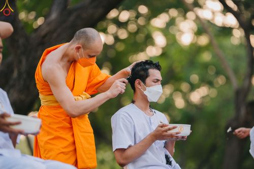 ภาพ No.80105:พิธีตัดปอยผมและปลงผมนาคธรรมทายาท โครงการอุปสมบทหมู่ธรรมทายาท พุทธศาสตร์สากลรุ่นที่ 7 (ภาคฤดูร้อน) วันอาทิตย์ที่ 9 เมษายน พ.ศ.2566