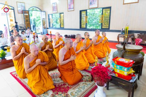 ภาพ No.344487:วันที่ 8-11 สิงหาคม พ.ศ.2569 “ประเพณีเข้าพรรษา เชื่อมพระพุทธศาสนาสองแผ่นดิน” ถวายเทียนพรรษา 9 วัด ณ นครโฮจิมินห์ สาธารณรัฐสังคมนิยมเวียดนาม