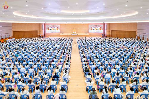 ภาพ No.344433:วันที่ 21-23 สิงหาคม พ.ศ. 2569 สัมมนารวมใจผู้นำบุญ บูชาธรรม 82 ปี หลวงพ่อธัมมชโย รุ่นที่ 1 กฐินสามัคคีทั่วไทย 30,000 วัด โครงการอุปสมบทบูชาธรรมมหาปูชนียาจารย์ 3,000 รูป  ณ ศูนย์ปฏิบัติธรรมเวิล์ดพีช วัลเล่ย์ จ.นครราชสีมา