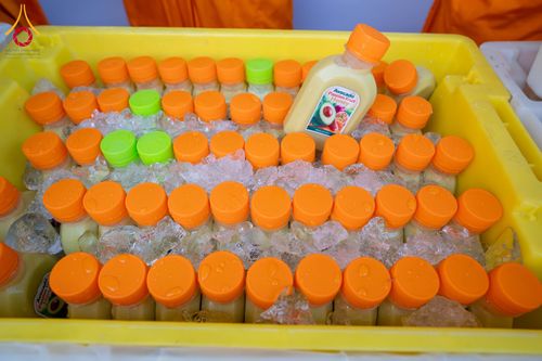 ภาพ No.295919:วันที่ 17 มกราคม พ.ศ. 2569 พิธีถวายภัตตาหารเป็นสังฆทาน แด่พระธรรมยาตรา ณ วัดโบสถ์บน ต.บางคูเวียง จ.นนทบุรี อนุสรณ์สถานลำดับที่ 4 สถานที่เกิดด้วยกายธรรม ในโครงการธรรมยาตรา กตัญญูบูชา มหาปูชนียาจารย์ พระมงคลเทพมุนี(สด จนฺทสโร) พระผู้ปราบมาร อนุสรณ์สถาน 7 แ