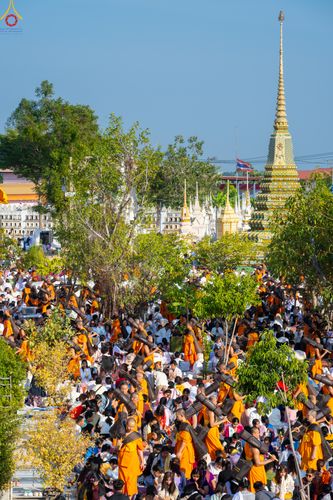 ภาพ No.292964:วันที่ 11 มกราคม พ.ศ. 2569 พิธีต้อนรับพระธรรมยาตรา ณ อนุสรณ์สถานลำดับที่ 3 (ภาพชุดที่ 2) สถานที่เกิดในเพศสมณะ วัดสองพี่น้อง อำเภอสองพี่น้อง จังหวัดสุพรรณบุรี ในโครงการธรรมยาตรา กตัญญูบูชา มหาปูชนียาจารย์ พระมงคลเทพมุนี(สด จนฺทสโร) พระผู้ปราบมาร อนุสรณ์สถ