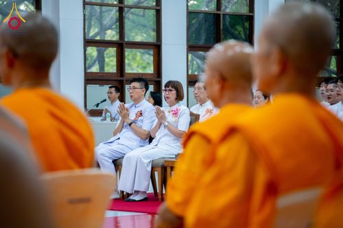 ภาพ No.314457:วันพฤหัสบดีที่ 19 มีนาคม พ.ศ. 2569 พิธีบำเพ็ญกุศล คุณพ่อณรงค์ จินตมากุล โยมบิดา พระครูปลัดรัตนวีรวัฒน์ (รังสฤษดิ์ อิทฺธิจินตโก) ที่ปรึกษาเจ้าคณะจังหวัดปทุมธานี เจ้าอาวาสวัดพระธรรมกาย  ณ ห้องปลูกศรัทธา 2 วัดพระธรรมกาย ปทุมธานี