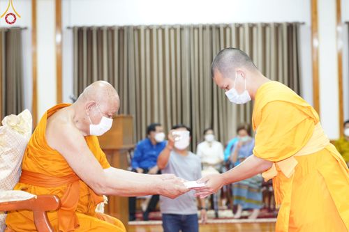 ภาพ No.49810:ประมวลภาพพิธีมอบทุนการศึกษา นักเรียนนักศึกษา-พระภิกษุผู้สอบได้ ป.ธ. 3, 6, 9 สำนักเรียนคณะสงฆ์ปทุมฯ ประจำปี 2565 ณ วัดเขียนเขตพระอารามหลวง จ.ปทุมธานี