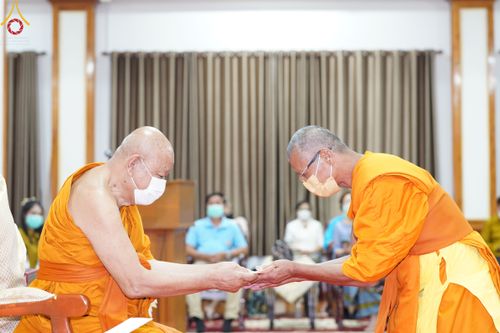 ภาพ No.49809:ประมวลภาพพิธีมอบทุนการศึกษา นักเรียนนักศึกษา-พระภิกษุผู้สอบได้ ป.ธ. 3, 6, 9 สำนักเรียนคณะสงฆ์ปทุมฯ ประจำปี 2565 ณ วัดเขียนเขตพระอารามหลวง จ.ปทุมธานี