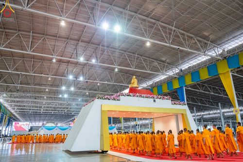 ภาพ No.51746:พิธีมุทิตาสักการะ พระภิกษุ-สามเณรผู้สอบผ่านเปรียญธรรม 9,6,3 ประโยค สาธุชนผู้สอบผ่านบาลีศึกษา 9,6,3 ประโยค ปีพุทธศักราช 2563-2565