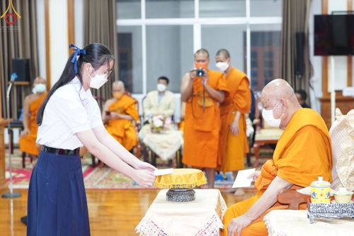 ภาพ No.49821:ประมวลภาพพิธีมอบทุนการศึกษา นักเรียนนักศึกษา-พระภิกษุผู้สอบได้ ป.ธ. 3, 6, 9 สำนักเรียนคณะสงฆ์ปทุมฯ ประจำปี 2565 ณ วัดเขียนเขตพระอารามหลวง จ.ปทุมธานี