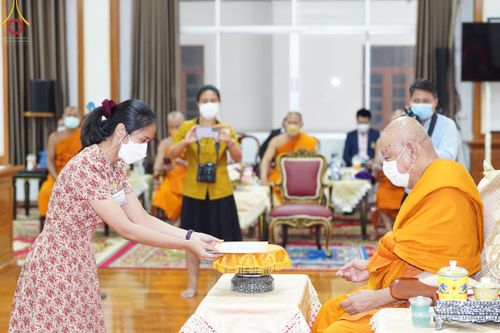 ภาพ No.49823:ประมวลภาพพิธีมอบทุนการศึกษา นักเรียนนักศึกษา-พระภิกษุผู้สอบได้ ป.ธ. 3, 6, 9 สำนักเรียนคณะสงฆ์ปทุมฯ ประจำปี 2565 ณ วัดเขียนเขตพระอารามหลวง จ.ปทุมธานี