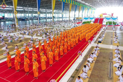 ภาพ No.51768:พิธีมุทิตาสักการะ พระภิกษุ-สามเณรผู้สอบผ่านเปรียญธรรม 9,6,3 ประโยค สาธุชนผู้สอบผ่านบาลีศึกษา 9,6,3 ประโยค ปีพุทธศักราช 2563-2565