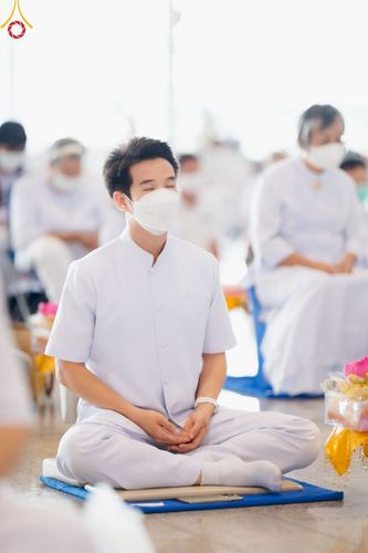 ภาพ No.51981:ประมวลภาพพิธีกฐินสัมฤทธิ์ ปีที่ 15 และกฐินสมทบ วัดกัลยาณมิตรทั้งภายในและต่างประเทศ ปีที่ 5