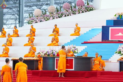 ภาพ No.51773:พิธีมุทิตาสักการะ พระภิกษุ-สามเณรผู้สอบผ่านเปรียญธรรม 9,6,3 ประโยค สาธุชนผู้สอบผ่านบาลีศึกษา 9,6,3 ประโยค ปีพุทธศักราช 2563-2565