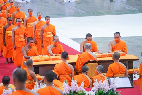 ภาพ No.51776:พิธีมุทิตาสักการะ พระภิกษุ-สามเณรผู้สอบผ่านเปรียญธรรม 9,6,3 ประโยค สาธุชนผู้สอบผ่านบาลีศึกษา 9,6,3 ประโยค ปีพุทธศักราช 2563-2565