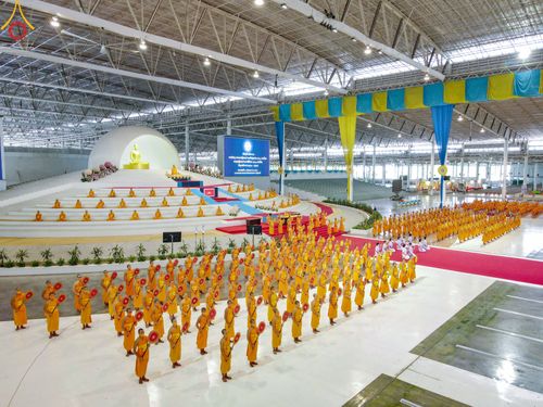 ภาพ No.51801:พิธีมุทิตาสักการะ พระภิกษุ-สามเณรผู้สอบผ่านเปรียญธรรม 9,6,3 ประโยค สาธุชนผู้สอบผ่านบาลีศึกษา 9,6,3 ประโยค ปีพุทธศักราช 2563-2565