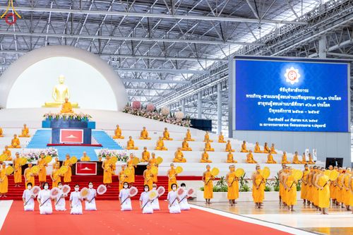 ภาพ No.51816:พิธีมุทิตาสักการะ พระภิกษุ-สามเณรผู้สอบผ่านเปรียญธรรม 9,6,3 ประโยค สาธุชนผู้สอบผ่านบาลีศึกษา 9,6,3 ประโยค ปีพุทธศักราช 2563-2565