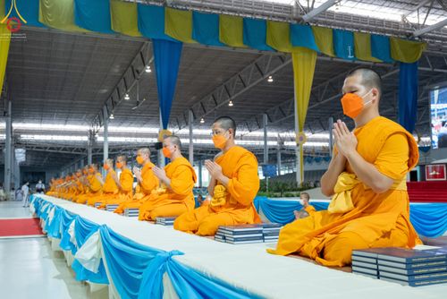 ภาพ No.51827:พิธีมุทิตาสักการะ พระภิกษุ-สามเณรผู้สอบผ่านเปรียญธรรม 9,6,3 ประโยค สาธุชนผู้สอบผ่านบาลีศึกษา 9,6,3 ประโยค ปีพุทธศักราช 2563-2565