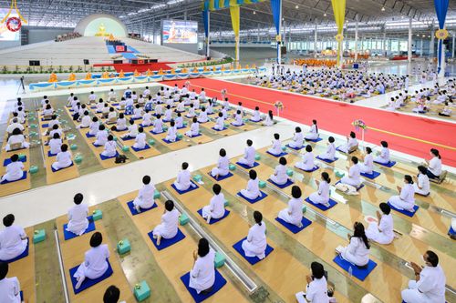 ภาพ No.51834:พิธีมุทิตาสักการะ พระภิกษุ-สามเณรผู้สอบผ่านเปรียญธรรม 9,6,3 ประโยค สาธุชนผู้สอบผ่านบาลีศึกษา 9,6,3 ประโยค ปีพุทธศักราช 2563-2565