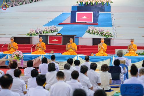 ภาพ No.51835:พิธีมุทิตาสักการะ พระภิกษุ-สามเณรผู้สอบผ่านเปรียญธรรม 9,6,3 ประโยค สาธุชนผู้สอบผ่านบาลีศึกษา 9,6,3 ประโยค ปีพุทธศักราช 2563-2565