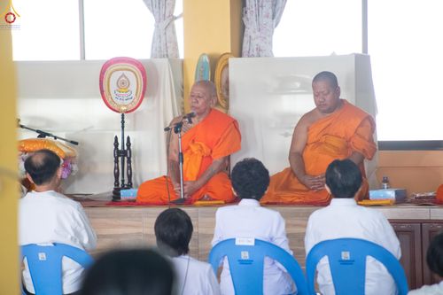 ภาพ No.291229:วันที่ 9 มกราคม พ.ศ. 2569 พิธีทอดผ้าป่าทำนุบำรุงศาสนสถาน ณ วัดนาราภิรมย์ อ.บางเลน จ.นครปฐม ในโครงการธรรมยาตรา กตัญญูบูชา มหาปูชนียาจารย์ พระมงคลเทพมุนี(สด จนฺทสโร) พระผู้ปราบมาร อนุสรณ์สถาน 7 แห่ง ปีที่ 14