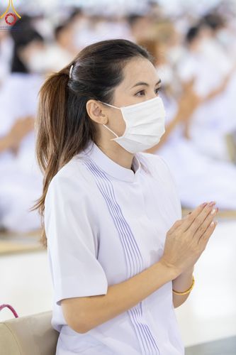 ภาพ No.78925:พิธีตักบาตร ข้าวสารอาหารแห้ง พิธีบูชาข้าวพระ ในวันอาทิตย์ต้นเดือนที่ 2 เมษายน พ.ศ. 2566