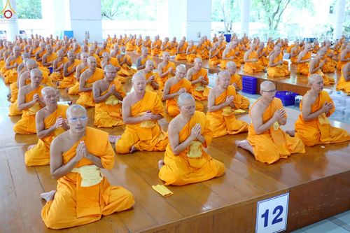 ภาพ No.240143:วันเสาร์ที่ 23 สิงหาคม พ.ศ. 2568 (วันพระ แรม 14 ค่ำ เดือน 9) พิธีบุพเปตพลี ครั้งที่ 169 ร่วมอุทิศบุญแด่หมู่ญาติที่ล่วงลับไปแล้ว และสืบทอดอายุพระพุทธศาสนา ณ หอฉันคุณยายอาจารย์ฯ วัดพระธรรมกาย