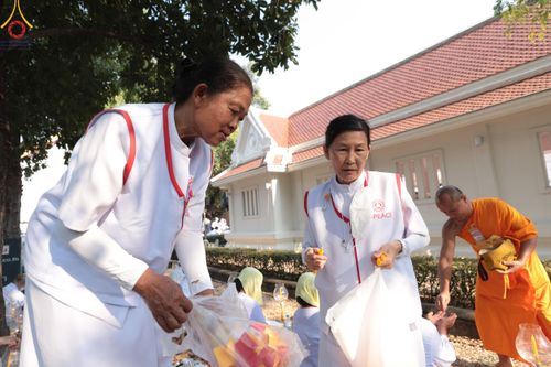 ภาพ No.117018:V.16 เป็นทีม การเตรียมงาน เก็บงาน การรับบุญของเจ้าหน้าที่หน่วยงานต่างๆ เพื่อโครงการธรรมยาตรา กตัญญูบูชามหาปูชนียาจารย์ พระมงคลเทพมุนี (สด จนฺทสโร) พระผู้ปราบมาร อนุสรณ์สถาน 7 แห่ง ปีที่ 12 ระหว่างวันที่ 2 - 31 มกราคม พ.ศ. 2567